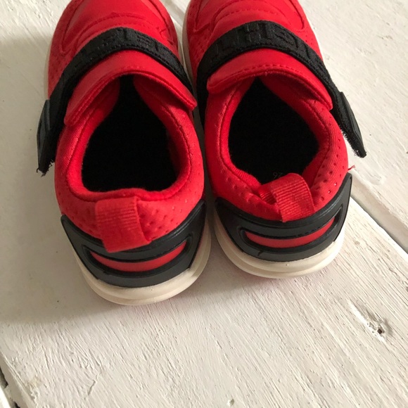 Zara toddler boy red black sneaker Size 26 - Picture 4 of 4